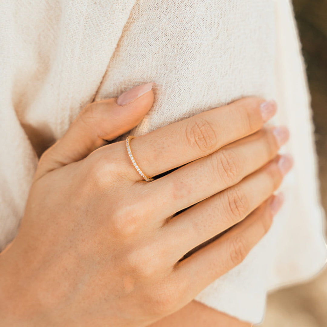 Elegant Eternity Ring | Gold