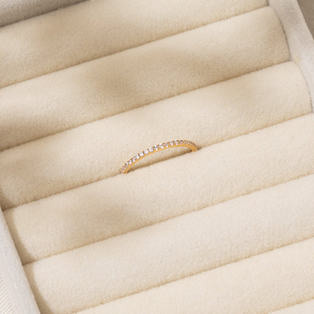Elegant Eternity Ring | Gold