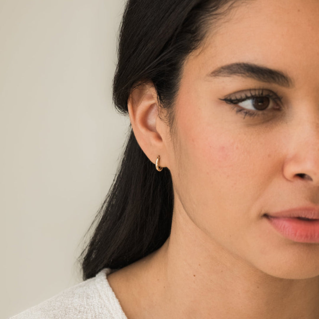 Huggie Hoop Earrings | Gold