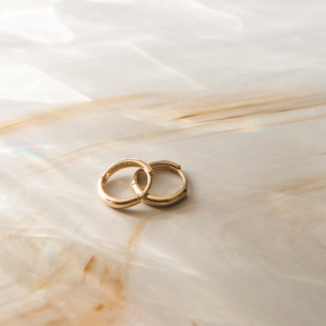 Huggie Hoop Earrings | Gold